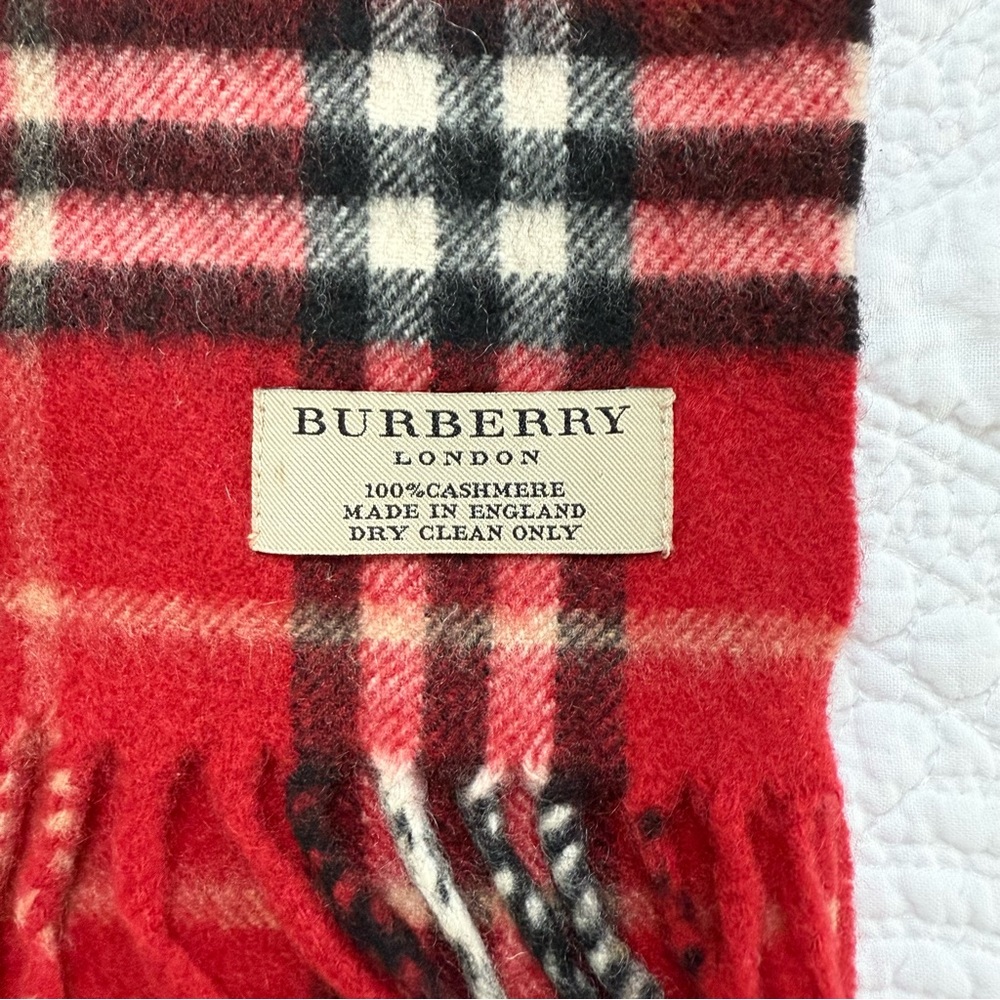 Burberry Red Classic Check Cashmere Scarf with Gift Bag | Unisex - Picture 3 of 5